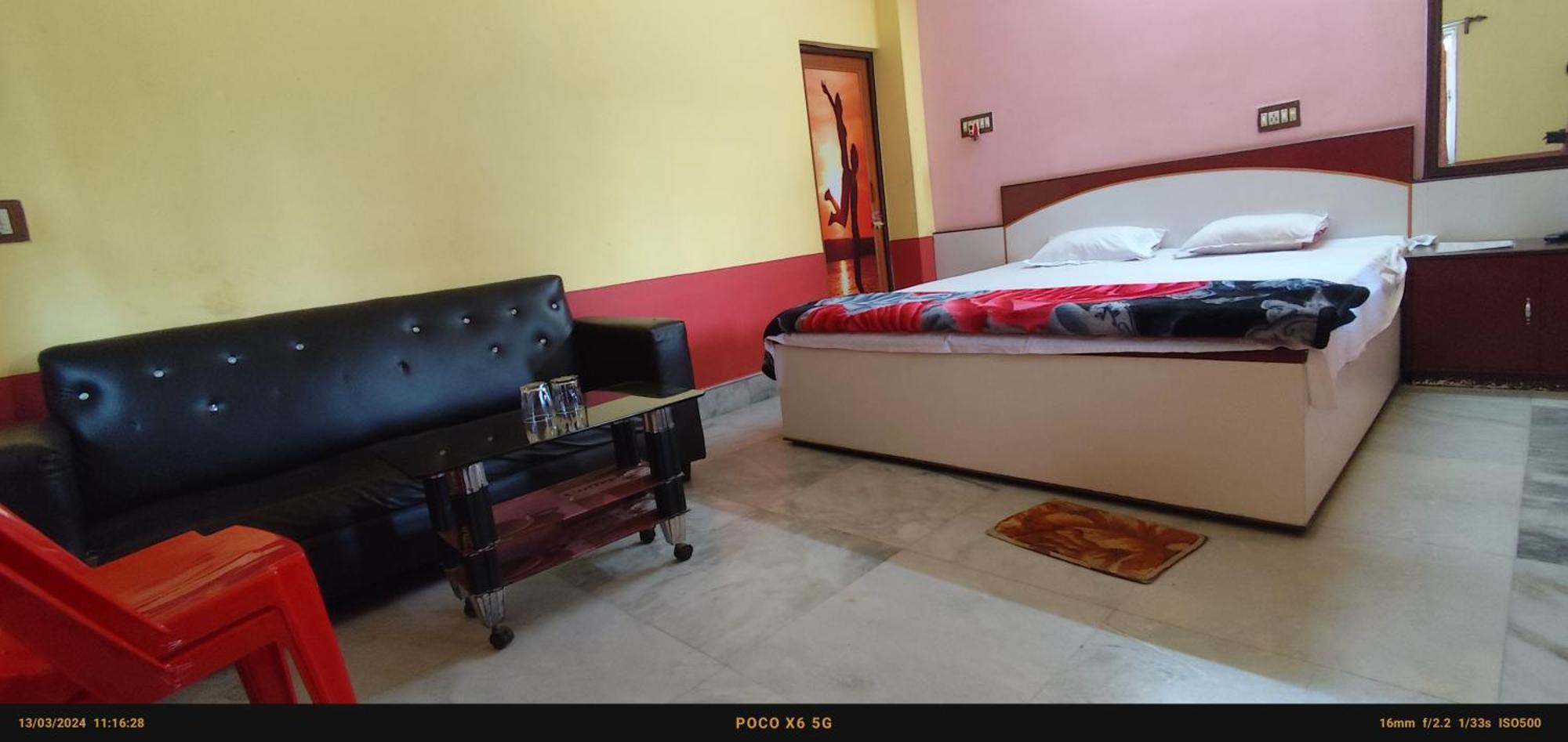 India Tours Only Ekanta Apan Hotell Mathurakhanda Eksteriør bilde